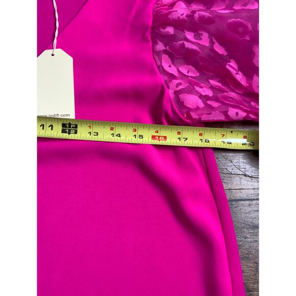 Jodifl hot pink leopard puff sleeve top - Picture 6 of 6